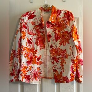 Cute summer jacket with pink t-shirt